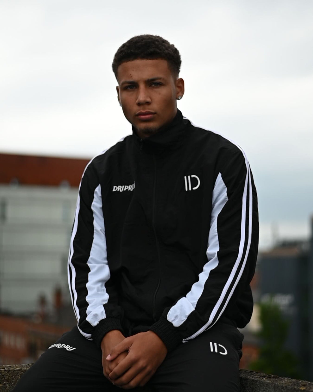 Retro Black/white Shell Tracksuit – Limited Edition 80s Revival